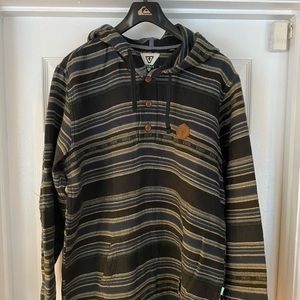Vissla XL woven hoodie